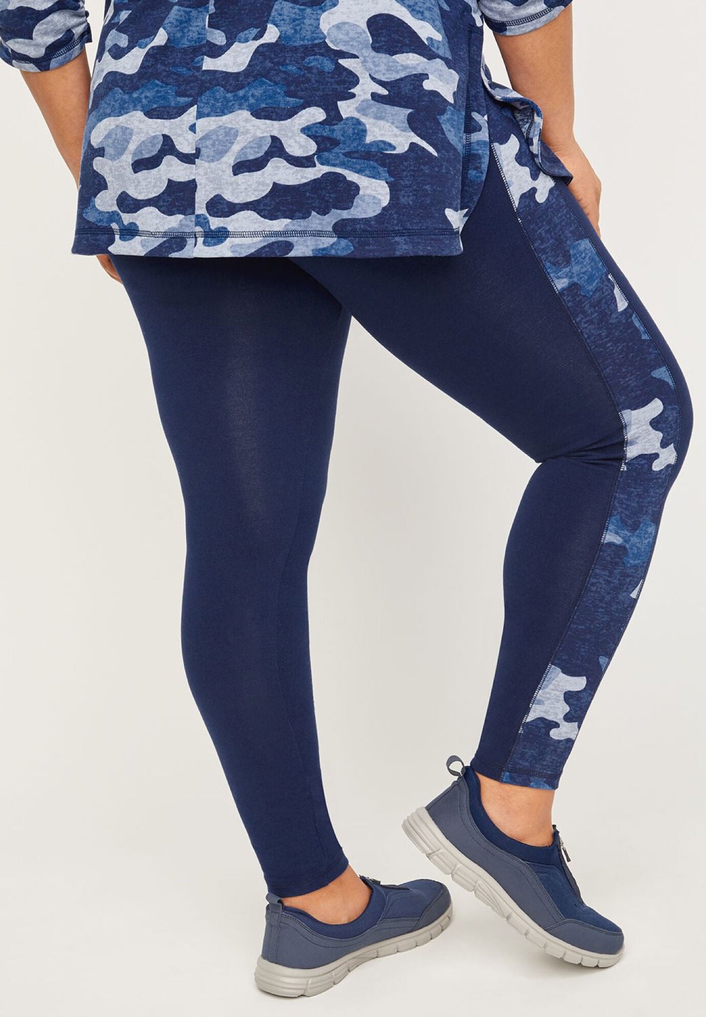 Hidden Vista Active Legging, , on-hover image number 1