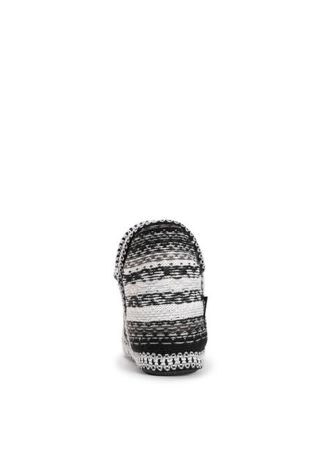 Amira Slippers, , on-hover image number null