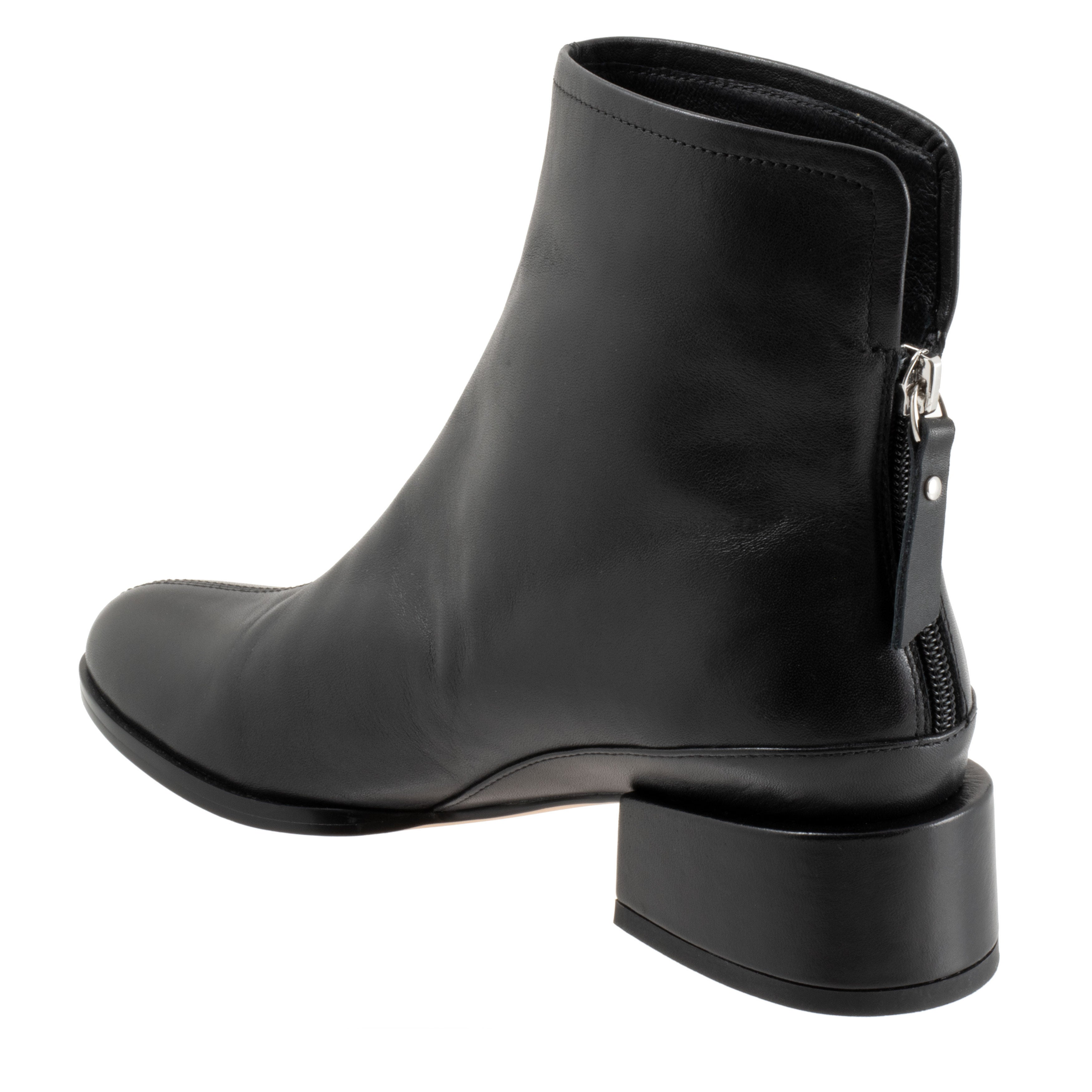 Cast Boot, BLACK, on-hover image number 1