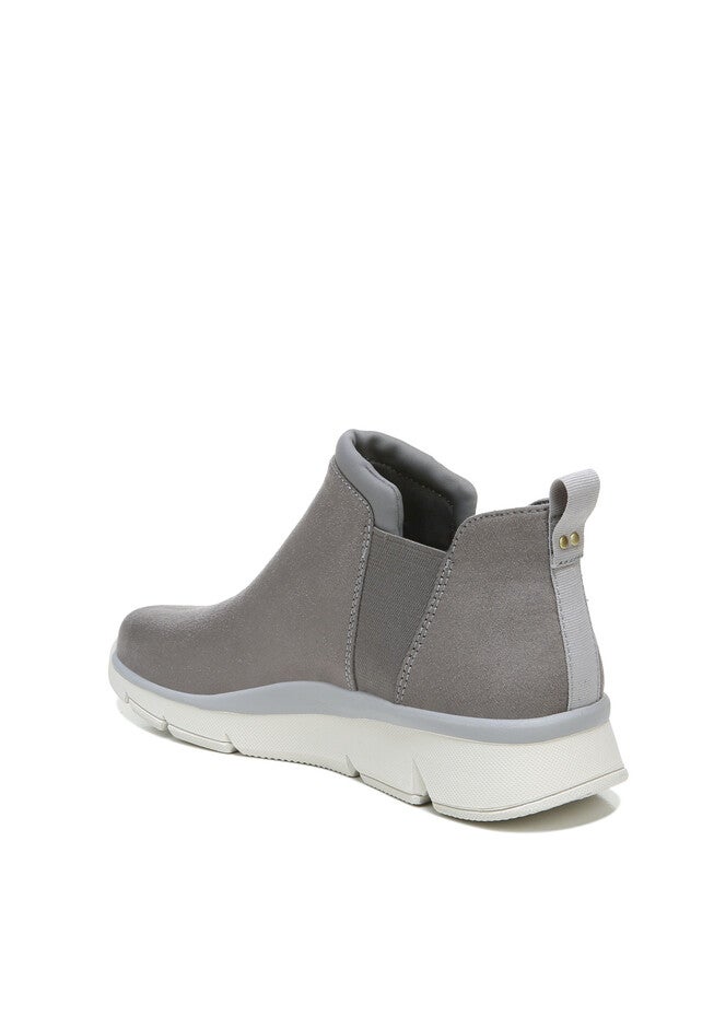 Charmer Water Repellent Bootie, , alternate image number null