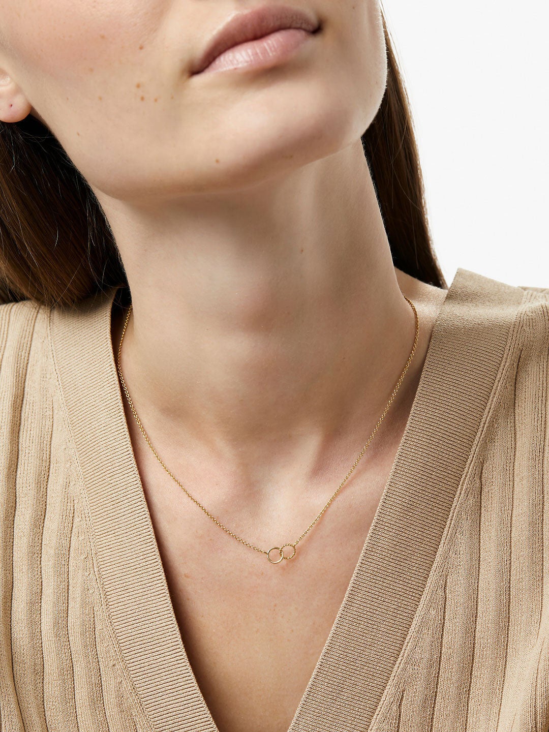 Sam Interlocking Circles Necklace, GOLD, alternate image number 6