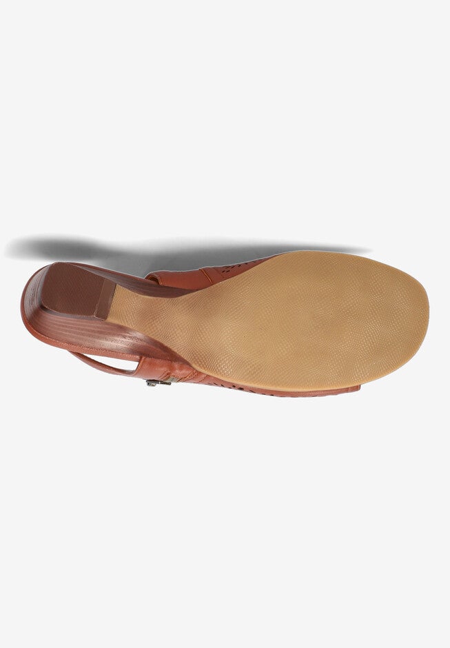 Amiyah Sandal, , alternate image number null