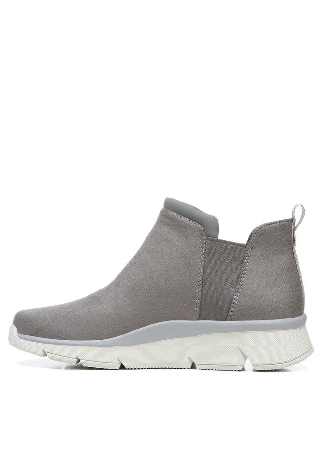 Charmer Water Repellent Bootie, , alternate image number null