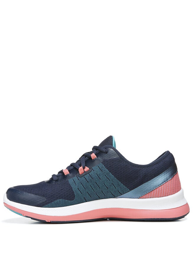 Deft Cross Training Sneaker, , alternate image number null