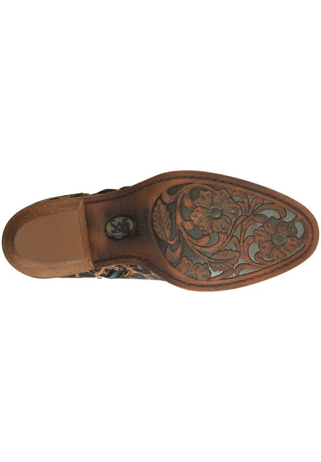 Tamela Bootie , , alternate image number null
