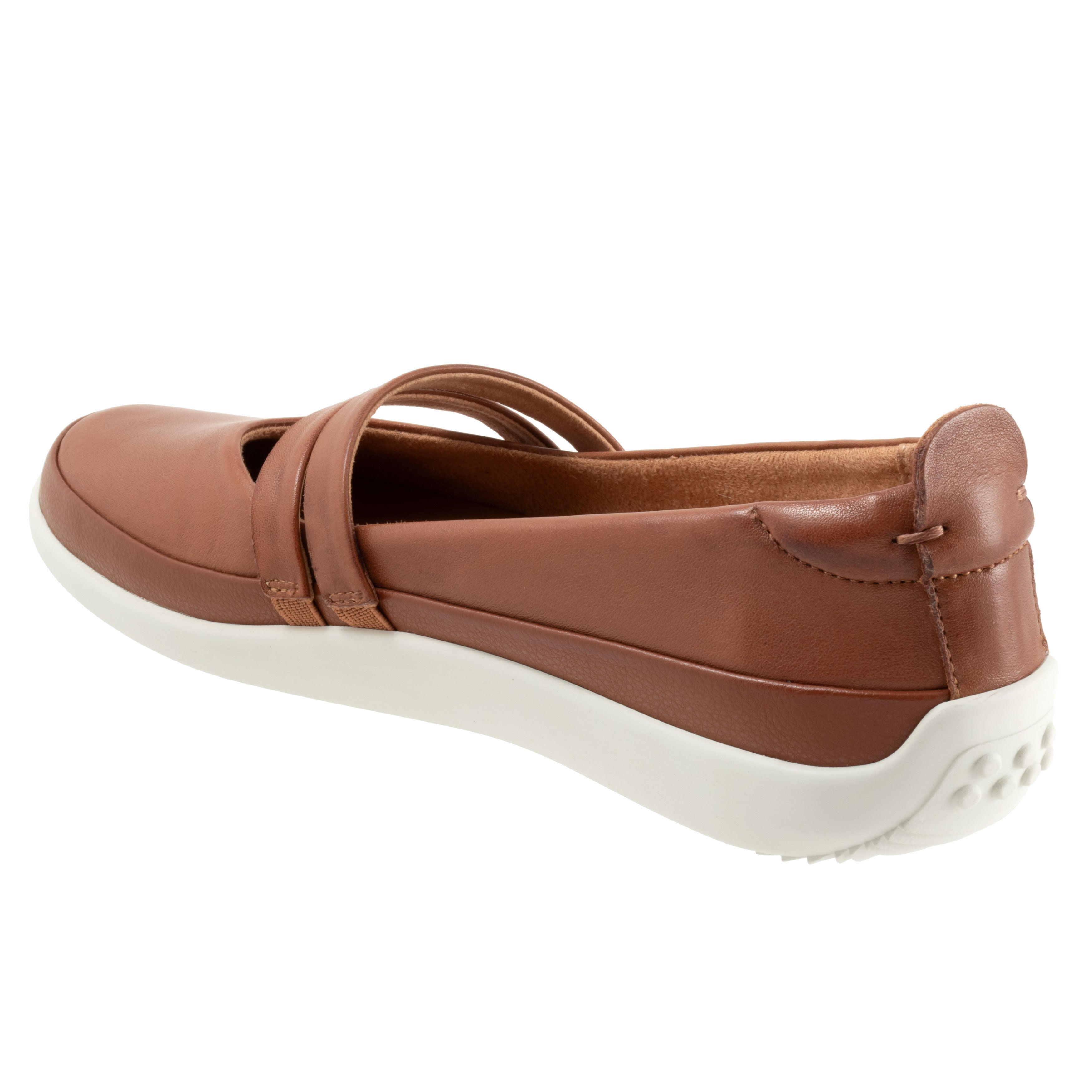 Devon Flat, LUGGAGE, on-hover image number 1