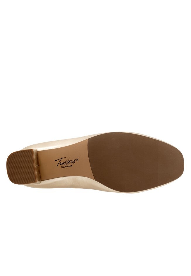 Demi Heeled Pumps, , alternate image number 4