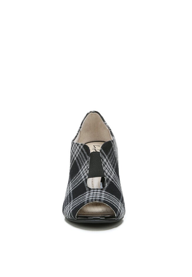 Carla Pump, , alternate image number 3