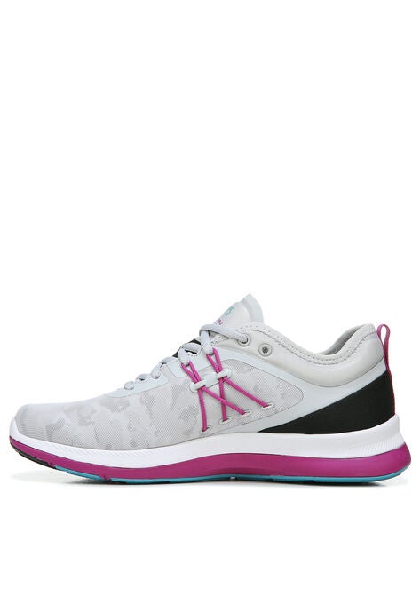 Dynamic Pro Cross Training Sneaker, , alternate image number null