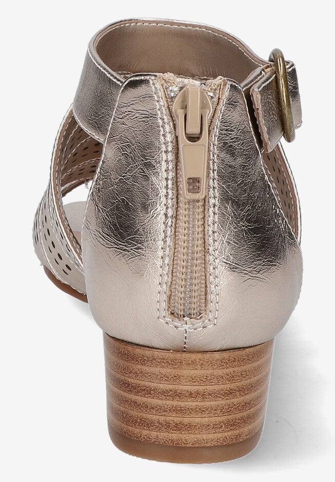 Betsy Sandal, , on-hover image number null
