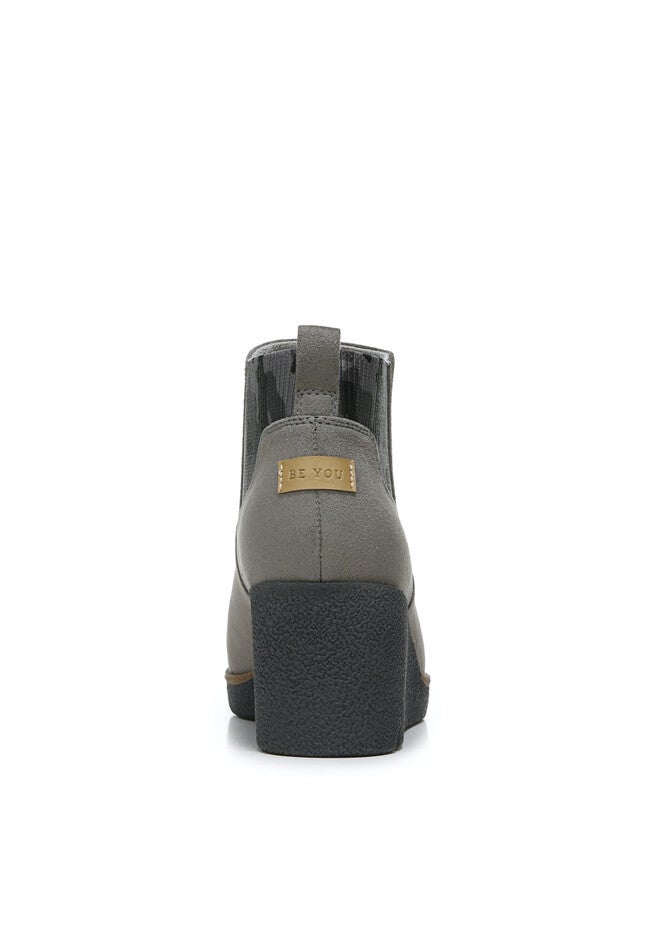 Lean In Bootie, , on-hover image number null