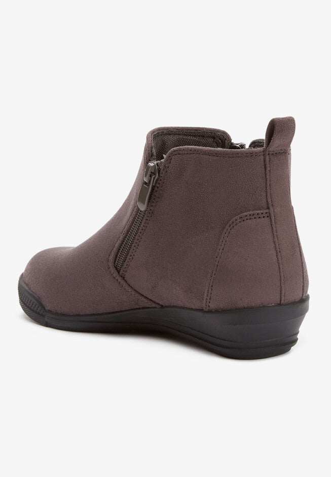 CV Sport Lana Sneaker, , on-hover image number 1