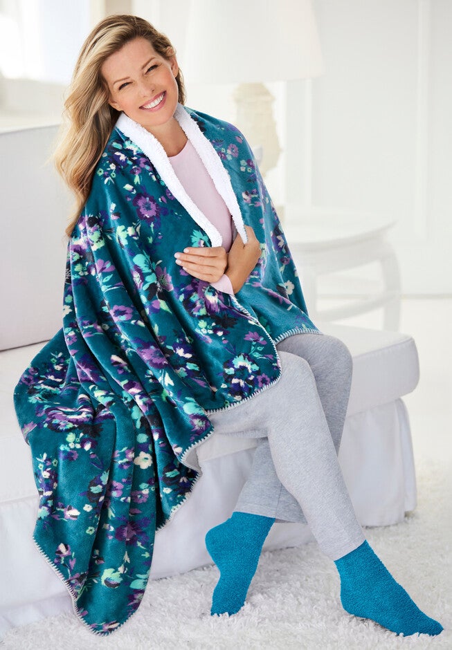 Fluffy Sock & Throw Set, , alternate image number 2