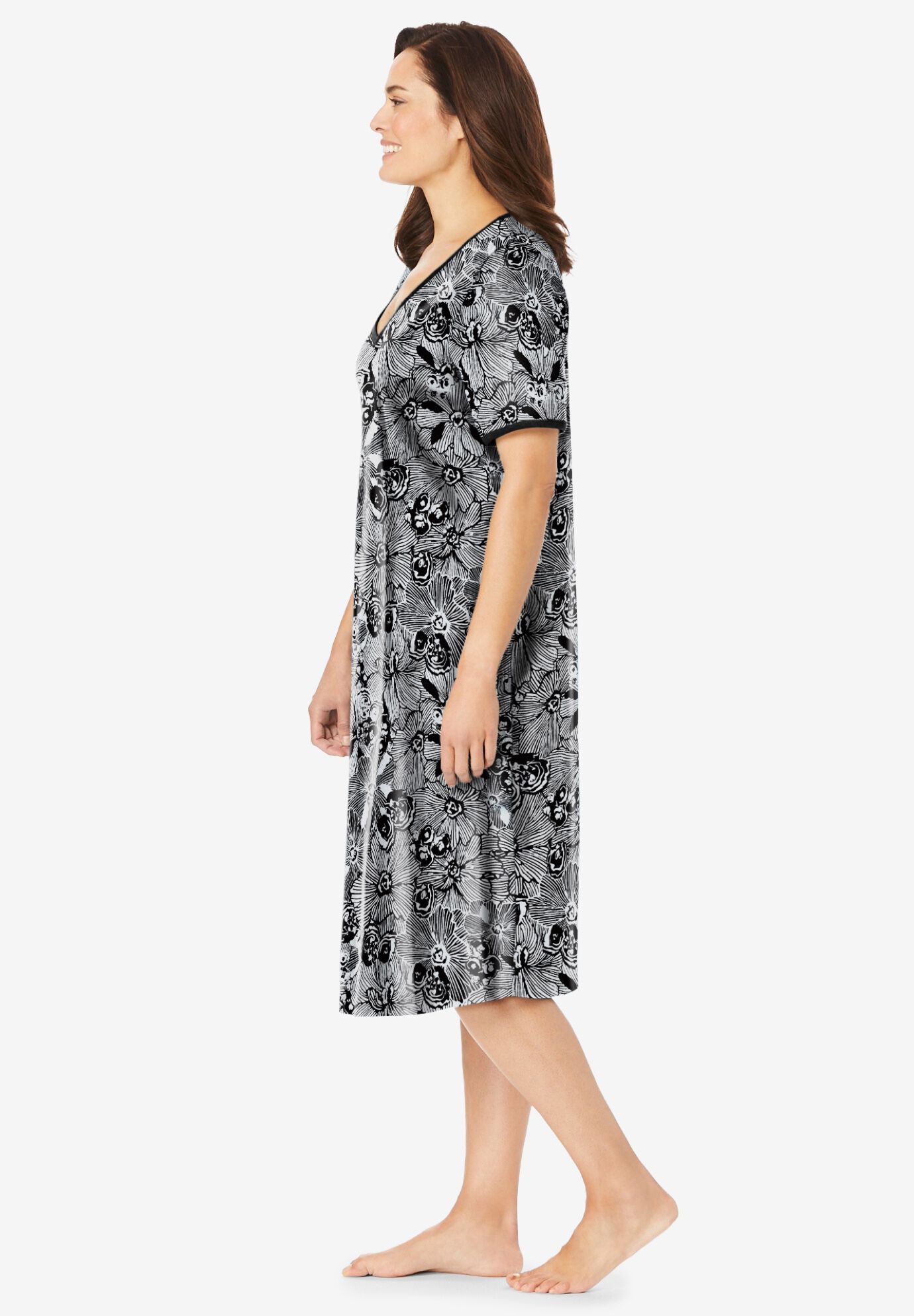 Short T-Shirt Lounger, BLACK WHITE FLOWER, alternate image number 2