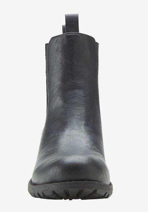 Sherpa Lined Faux Leather Chelsea Bootie, , alternate image number null