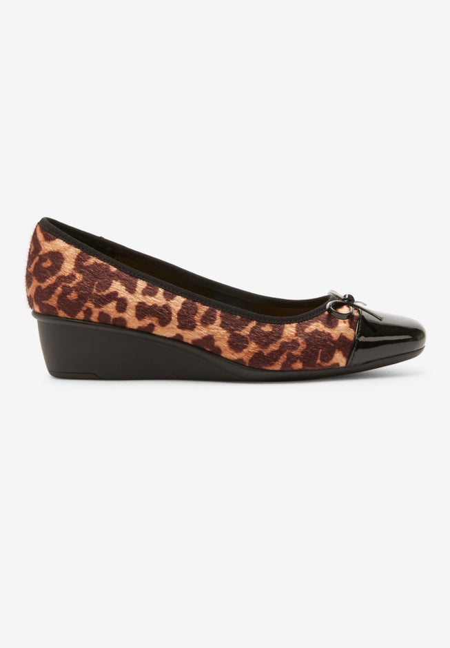 The Jade Slip On Wedge image number 3