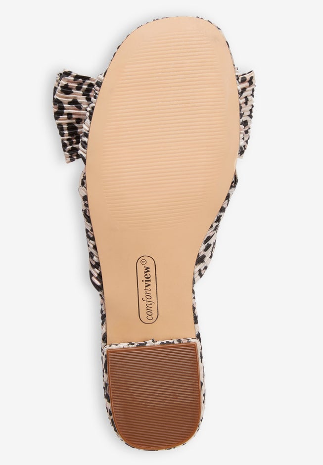 The Blanche Mule image number 2