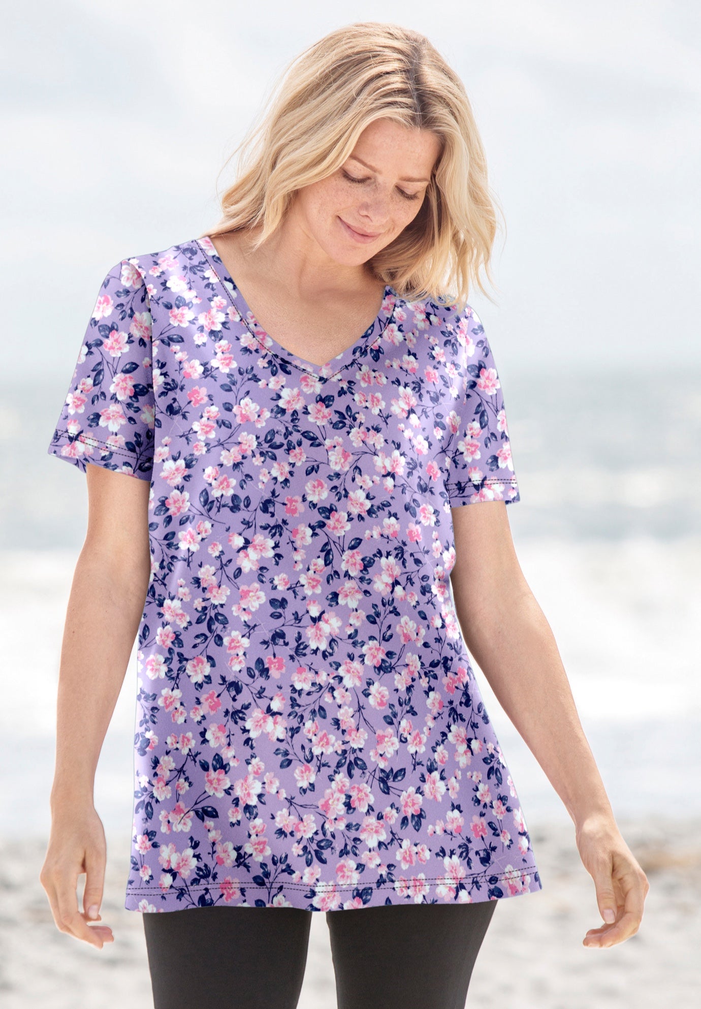 Perfect Printed Short-Sleeve V-Neck Tee image number 5