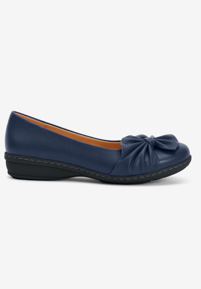 The Pamela Slip On Flat image number 4