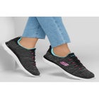 The Summits Quick Getaway Sneaker image number null