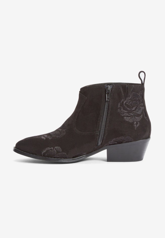 The Gwyneth Bootie image number 3