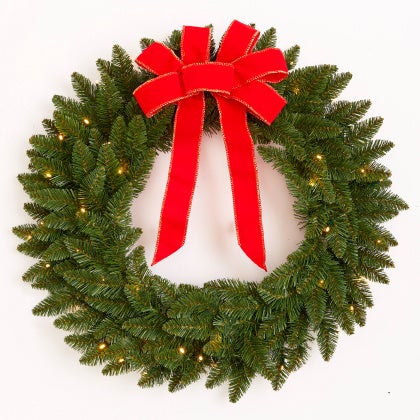 24" Pre-Lit Canadian Pine Arrow Tip Wreath image number 0