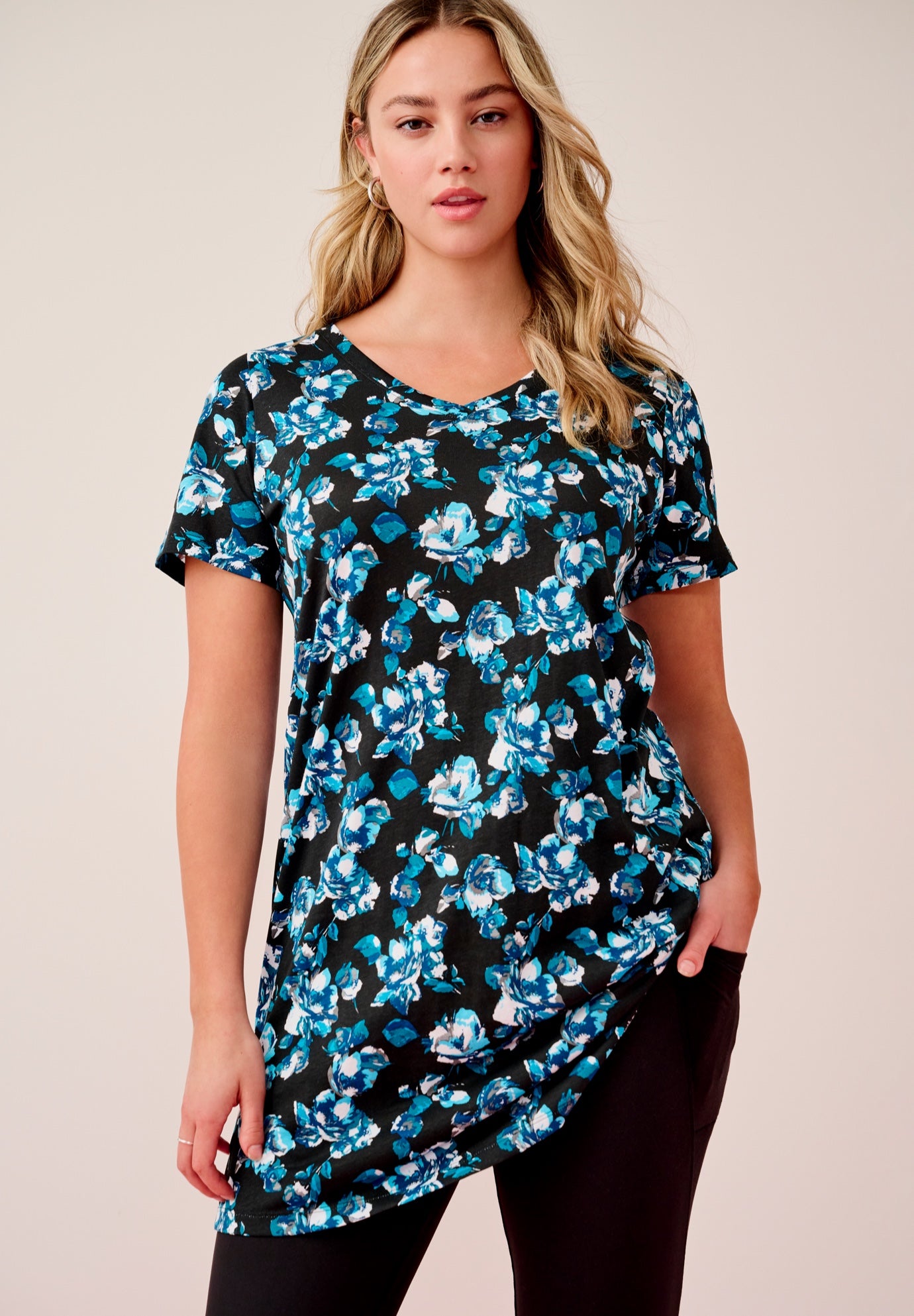 Plus Size Cotton Short Sleeve V-Neck Ultimate Tunic image number 8