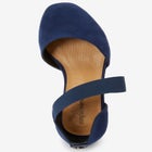 The Camilla Pump  image number null