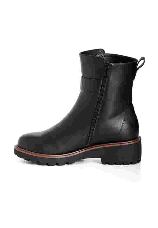 Lia Ankle Boot image number 3