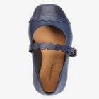 The Louella Flat image number null