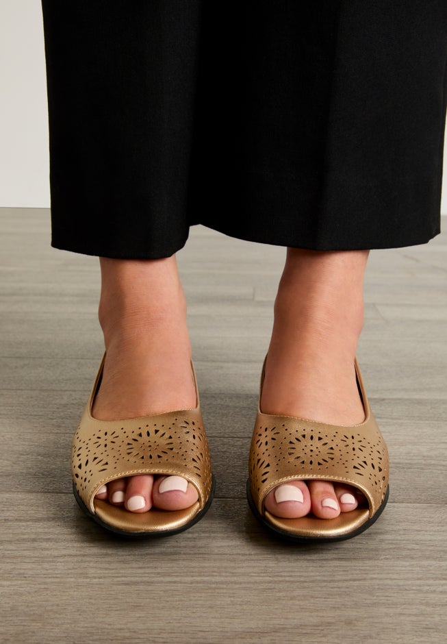 The Korrina Slip On Flat image number 8