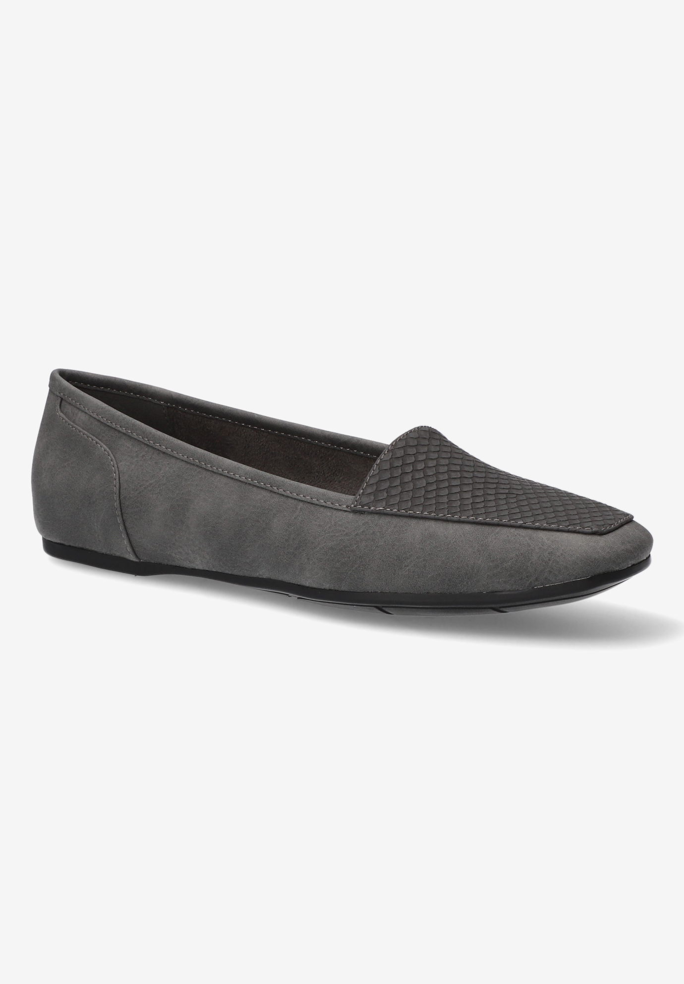 Thrill Pointed Toe Loafer, 
